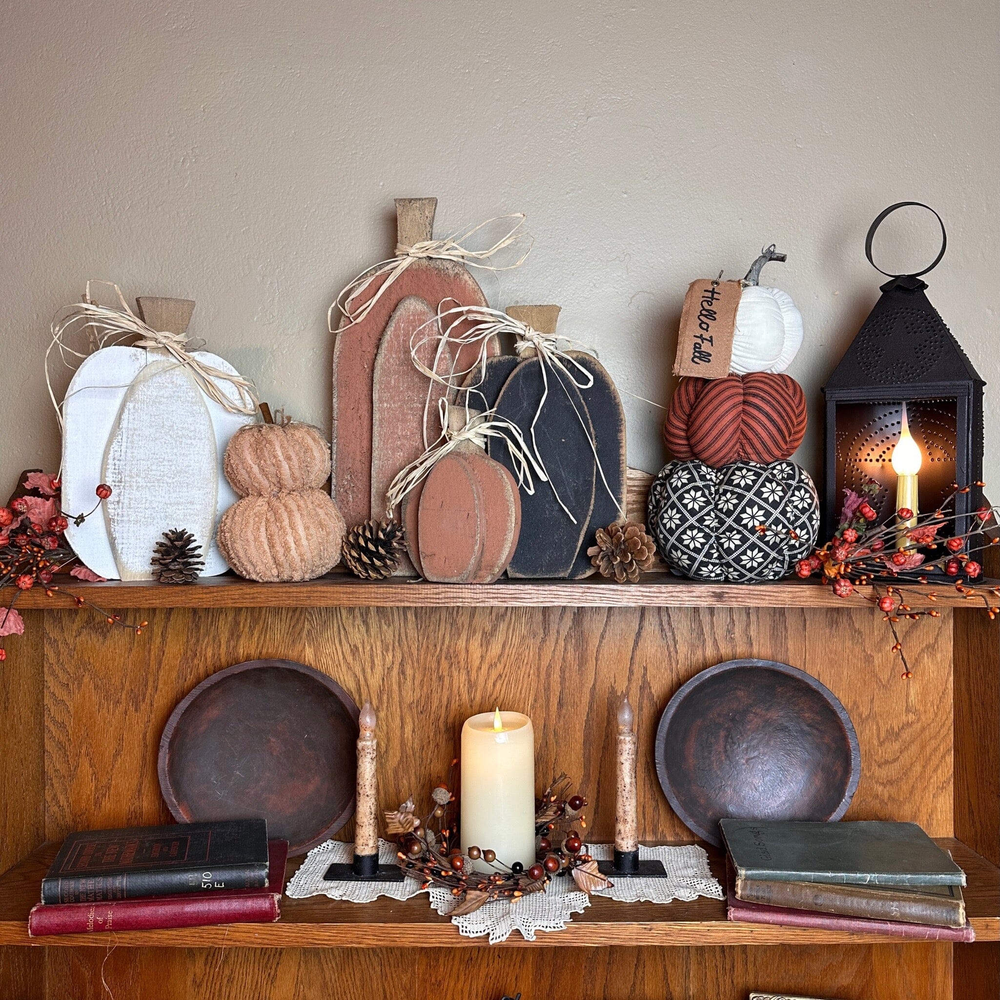 Primitive Fall Decorating Ideas for Your Living Room