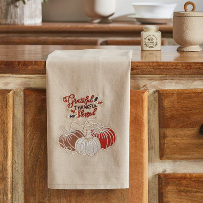 Grateful Thankful Blessed Pumpkins Tea Towel - Primitive Star Quilt Shop